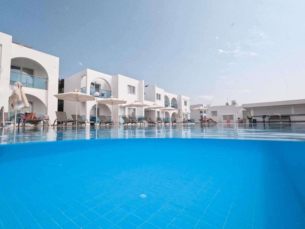 Kaos Hotel Apartments Ayia Napa Exterior photo