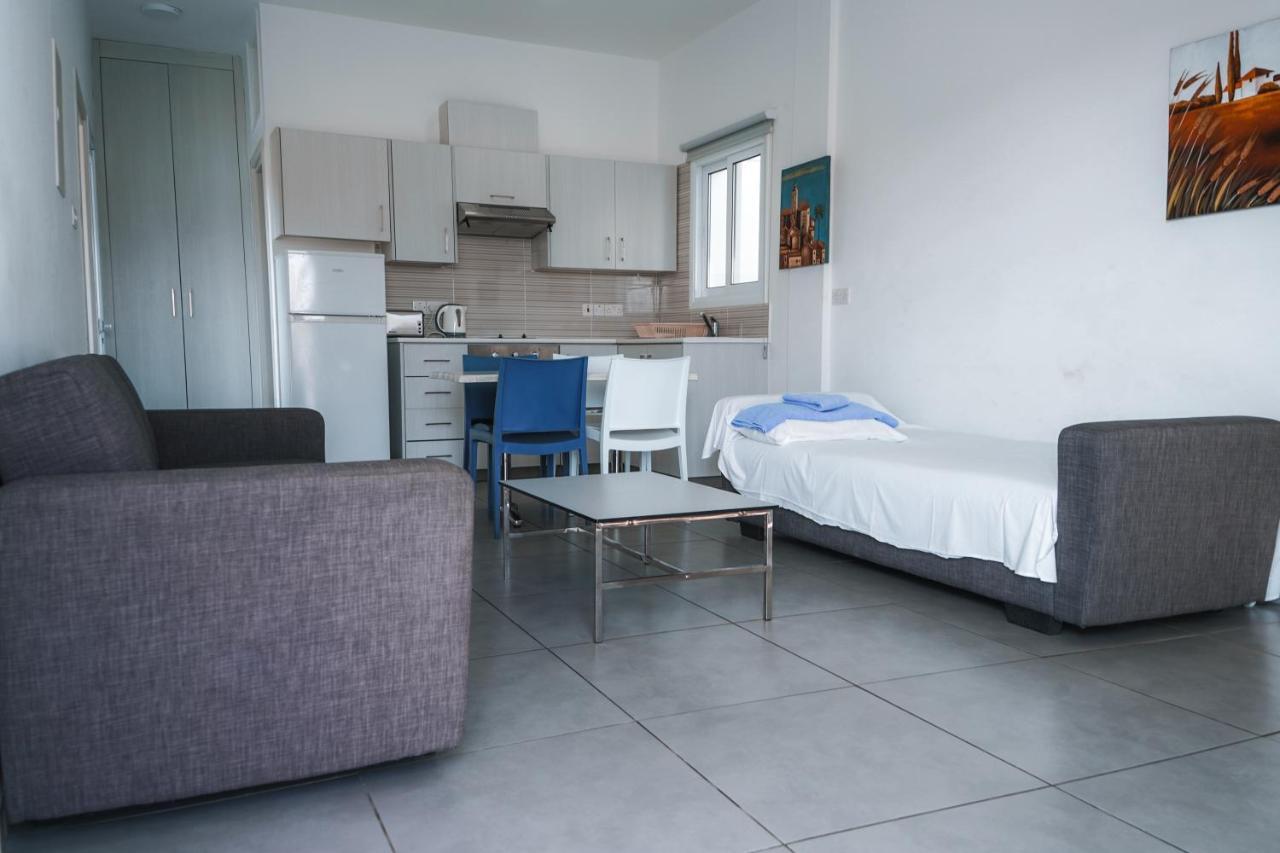 Kaos Hotel Apartments Ayia Napa Exterior photo
