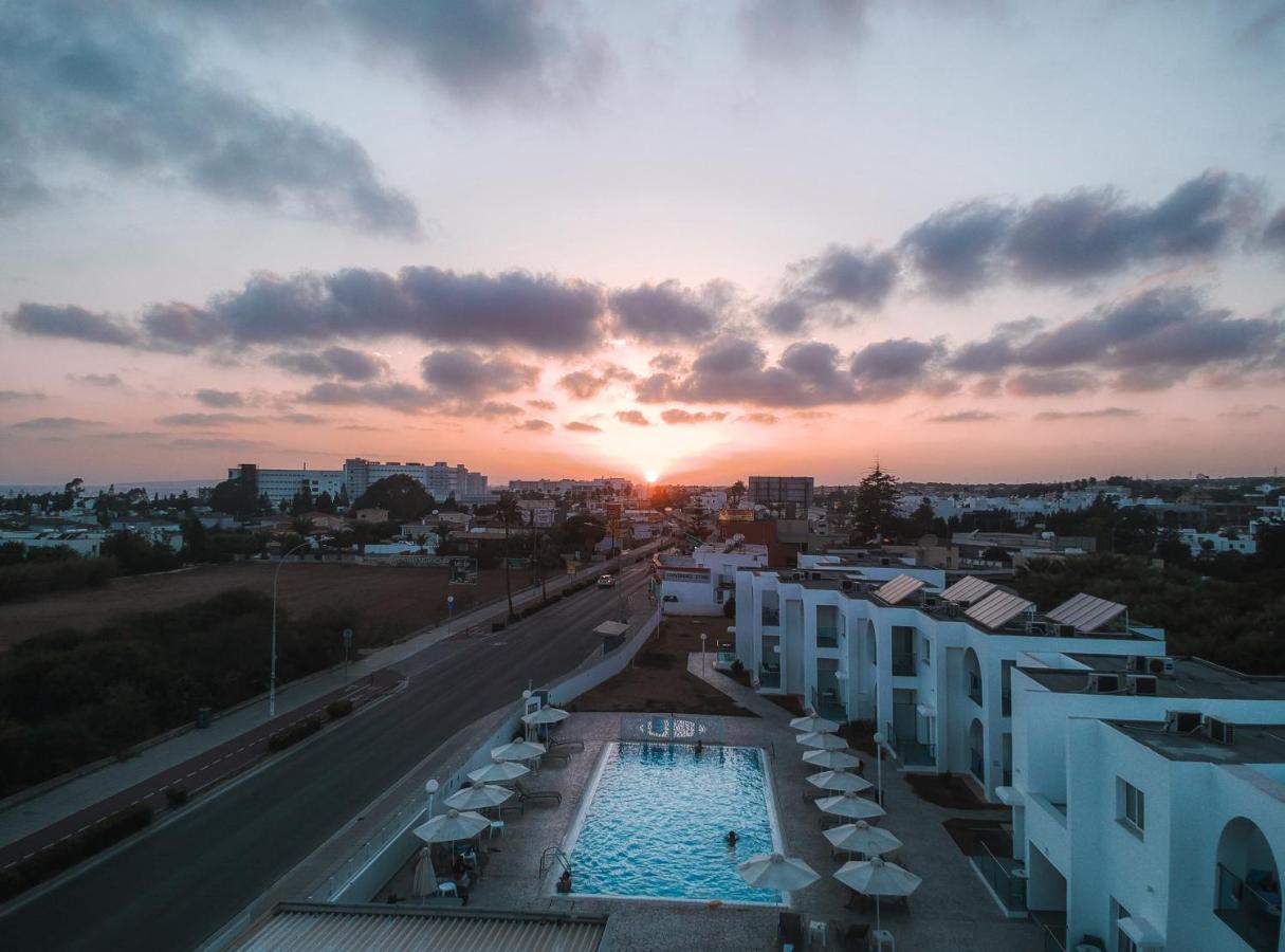 Kaos Hotel Apartments Ayia Napa Exterior photo
