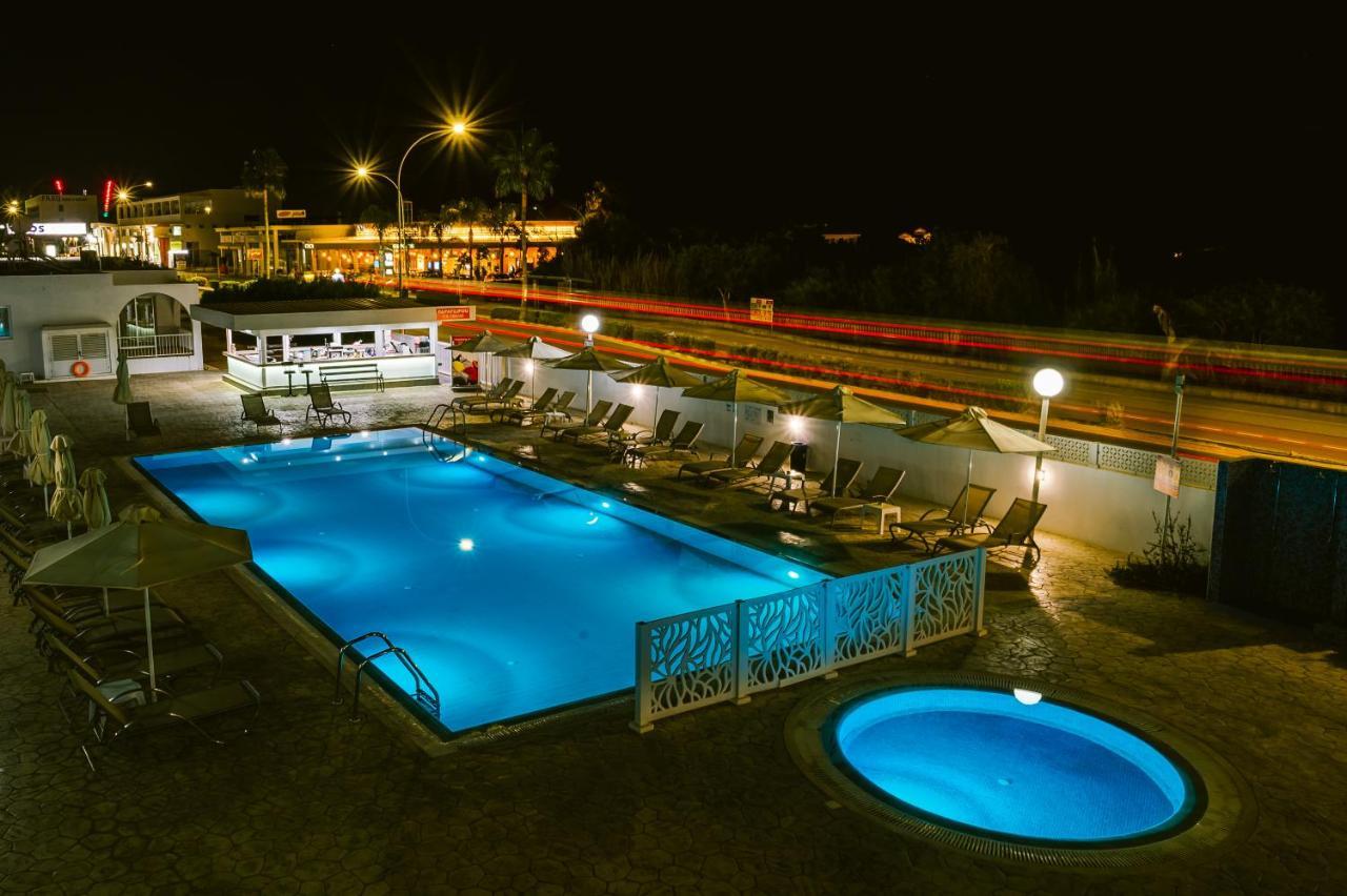 Kaos Hotel Apartments Ayia Napa Exterior photo