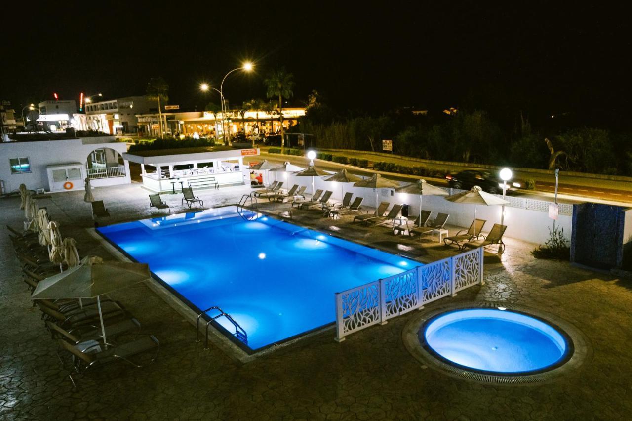 Kaos Hotel Apartments Ayia Napa Exterior photo