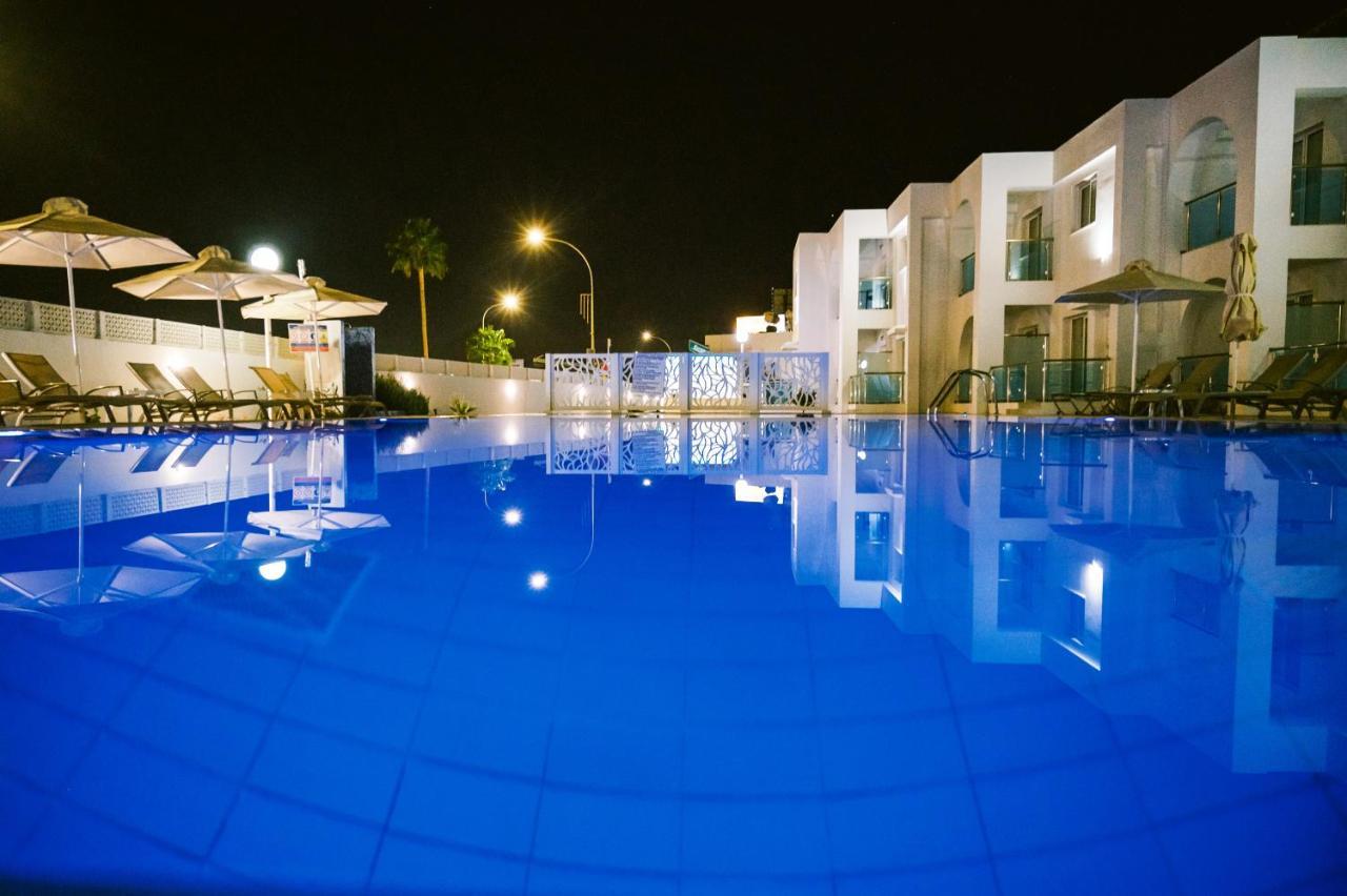 Kaos Hotel Apartments Ayia Napa Exterior photo