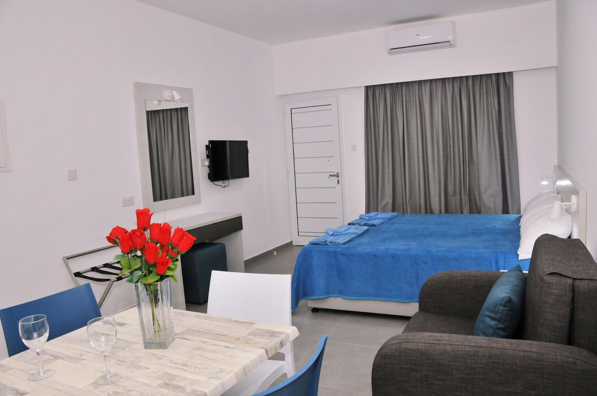 Kaos Hotel Apartments Ayia Napa Exterior photo