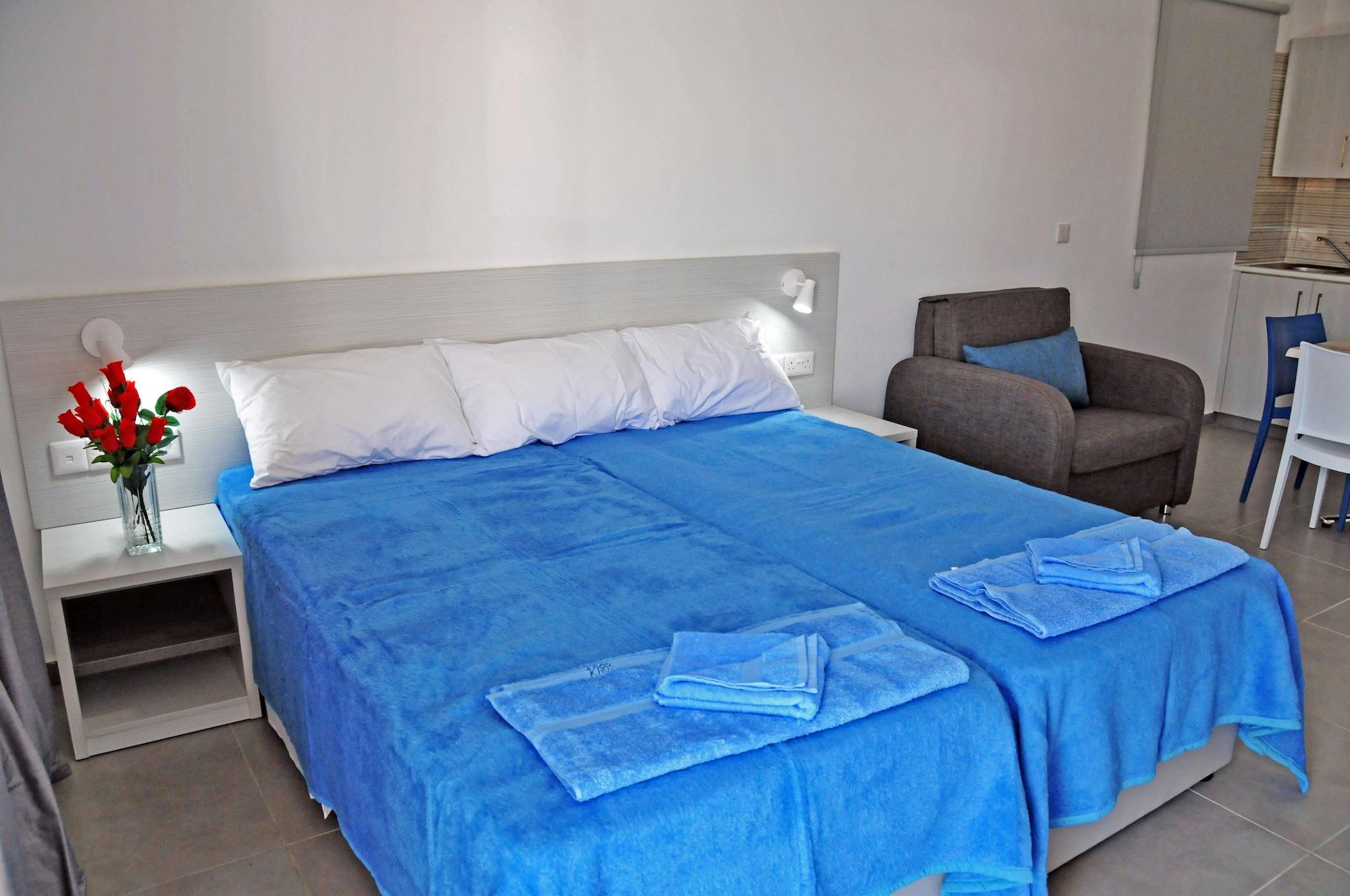 Kaos Hotel Apartments Ayia Napa Exterior photo