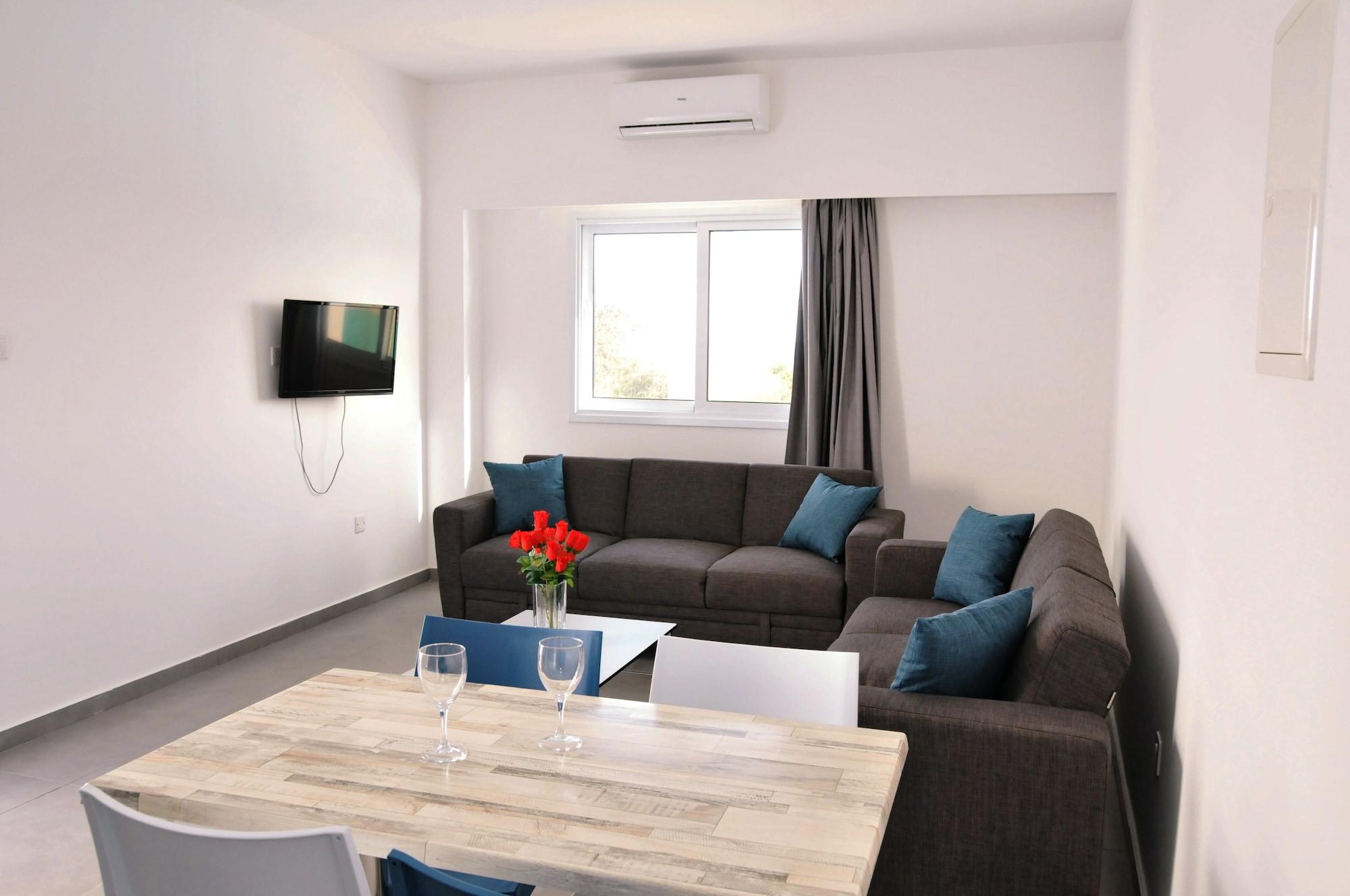 Kaos Hotel Apartments Ayia Napa Exterior photo