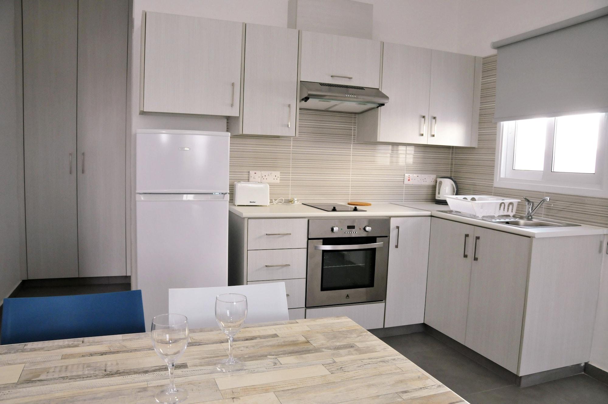 Kaos Hotel Apartments Ayia Napa Exterior photo