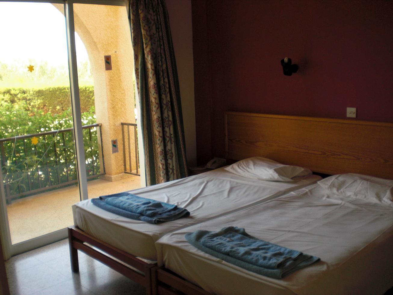 Kaos Hotel Apartments Ayia Napa Exterior photo